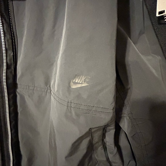 NWT NIKE BOMBER JACKET. NO DEFECTS. SZ LARGE. - Picture 4 of 7